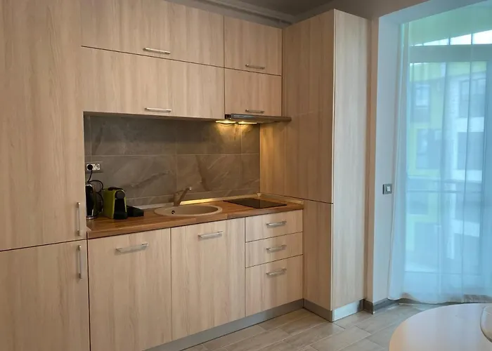 Deko Alezzi Mamaia Apartman *