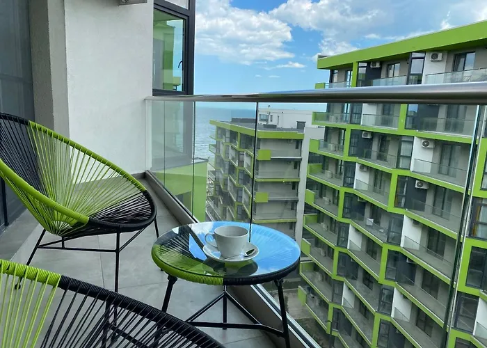 Deko Alezzi Mamaia Apartman *